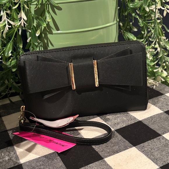 Betsey Johnson Handbags - Betsey Johnson Black Bow Accent Wristlet Wallet